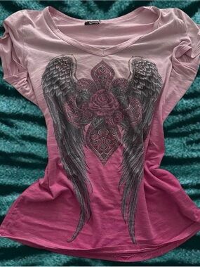 cottyon ombré pink and blue short sleeve shirt with angel wing fleur delis rose